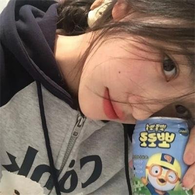 孤岛月光：她们三人的逃生游戏